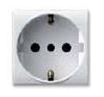 مقبس نظام الماني محمي 16A